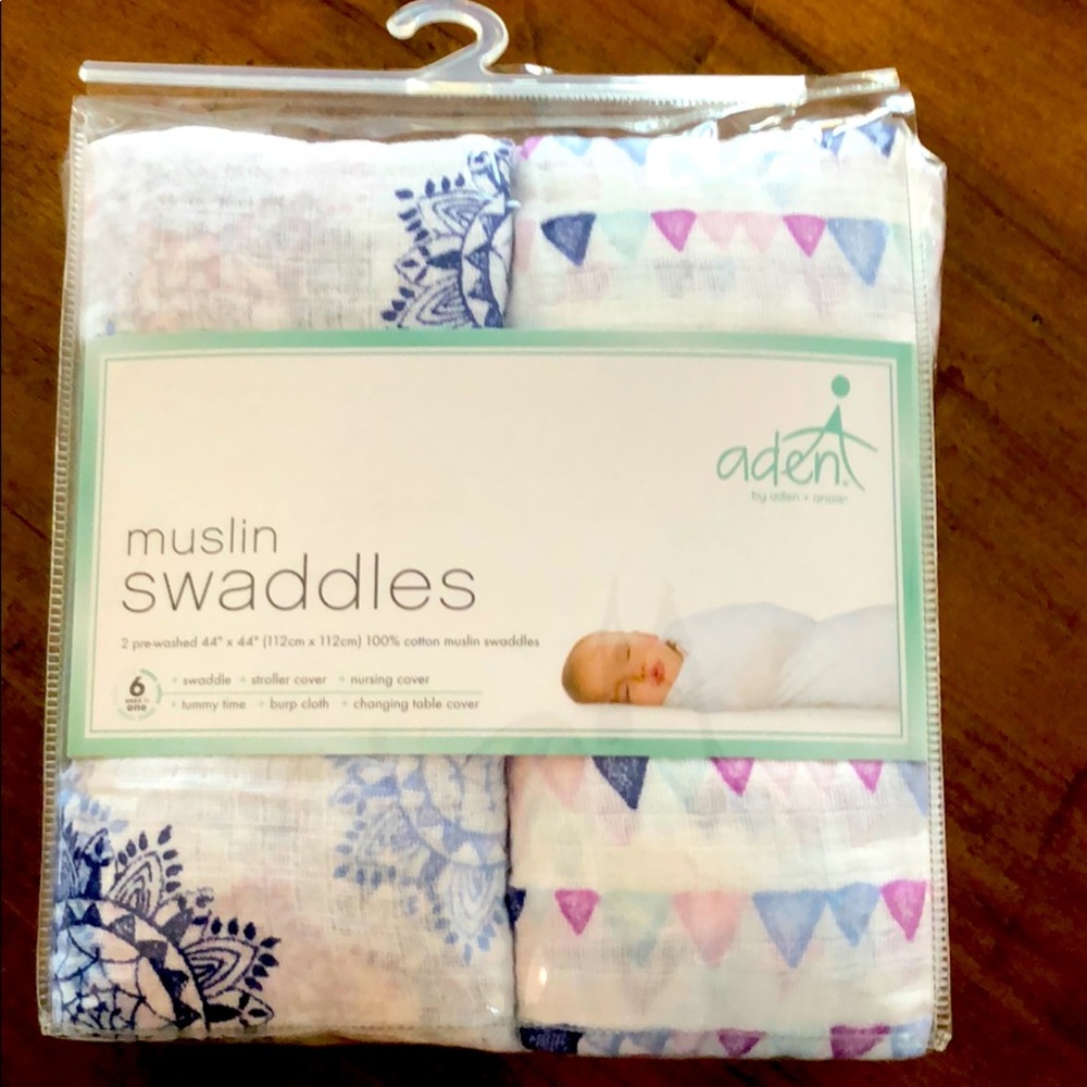 Swaddle blankets NWT